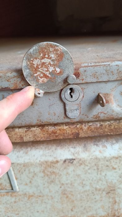 Ящик металлический выдвижной