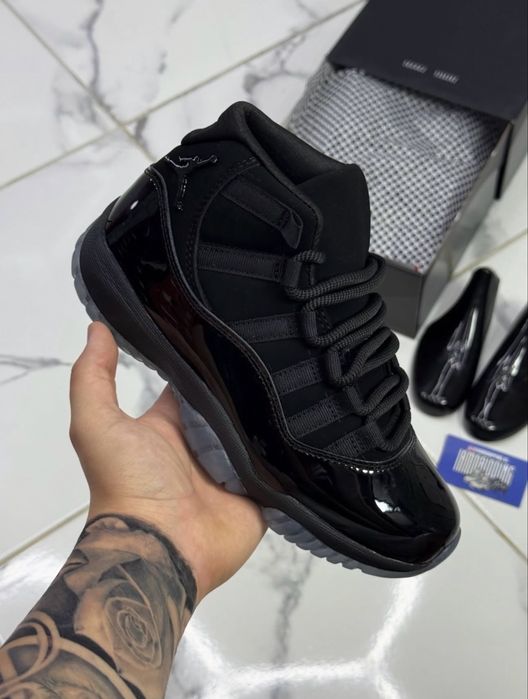 Кроссовки jordan 11 grey black