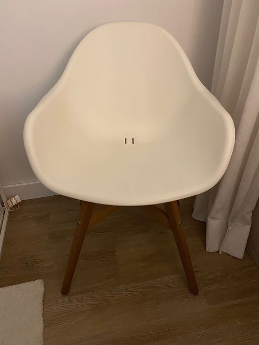 Cadeira branca IKEA