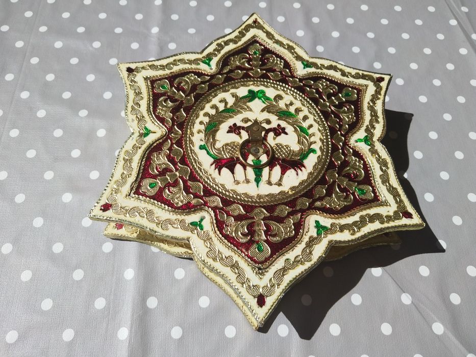 [Novo] Caixa Decorativa Artesanal em Madeira da Índia