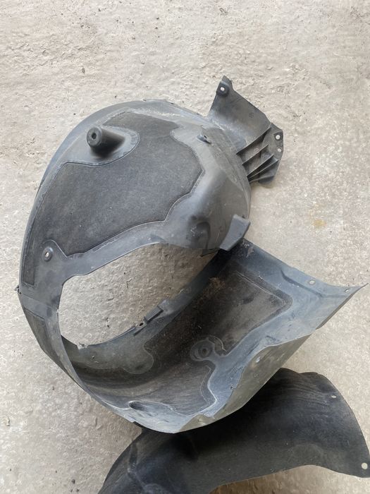 Підкрилок tesla model 3