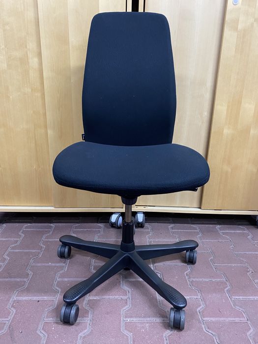 Fotel obrotowy Kinnarps 5000 Synchrone opcje PROMOCJA