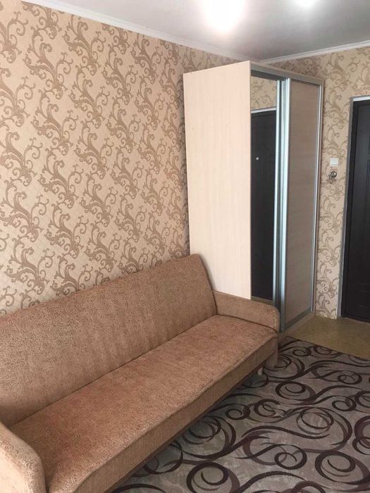 Продаж  БЕЗ% кімнати з балконом в комунальній  квартирі, Лісовий масив, просп. Лісовий 12-Б