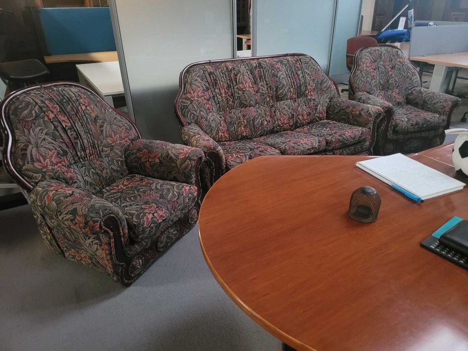 Sofá cama vintage - óptimo estado, sem qualquer zona rasgada