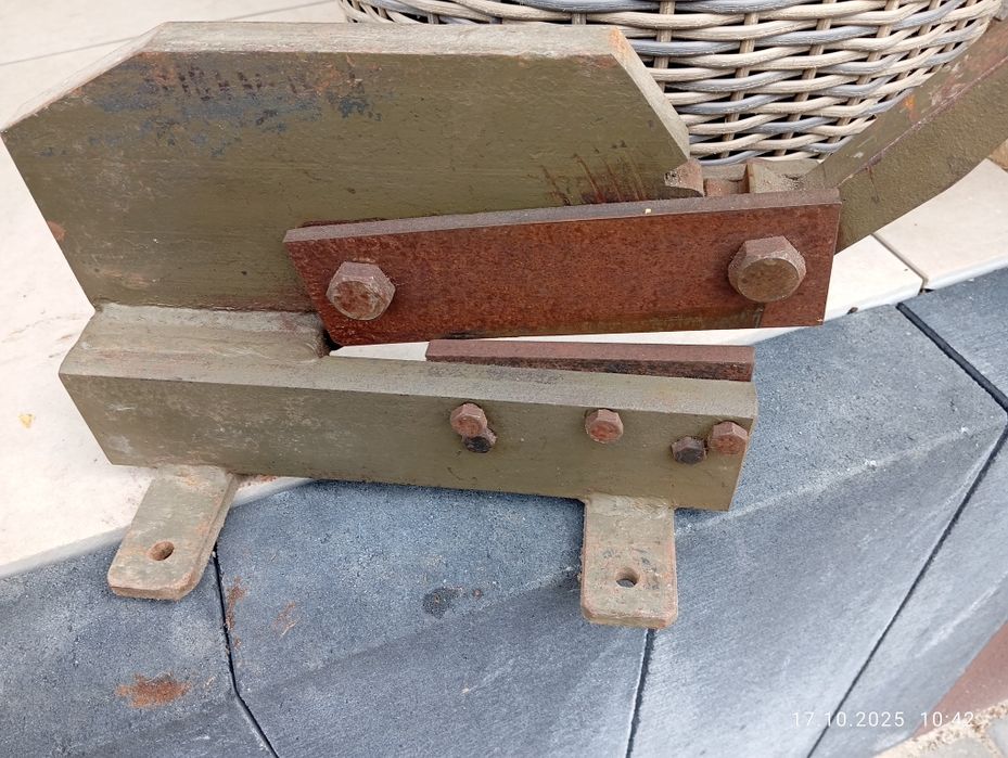 Nożyce do blachy gilotyna