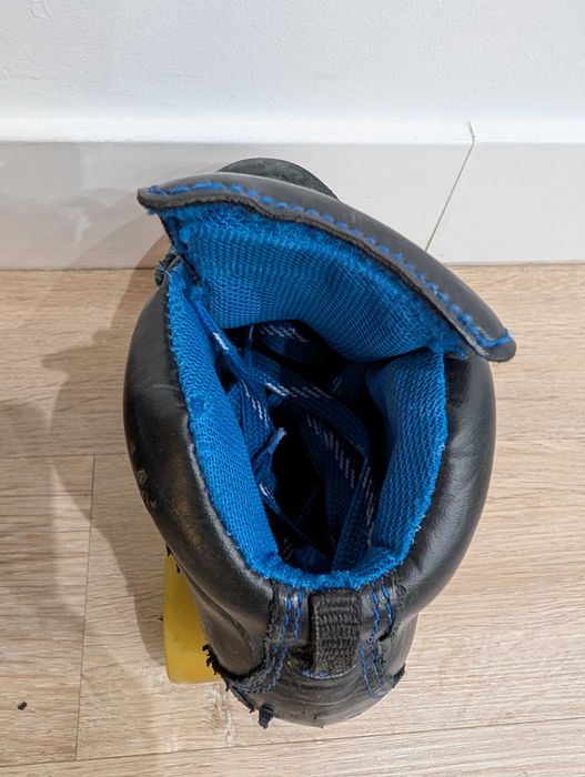 Patins hóquei 35