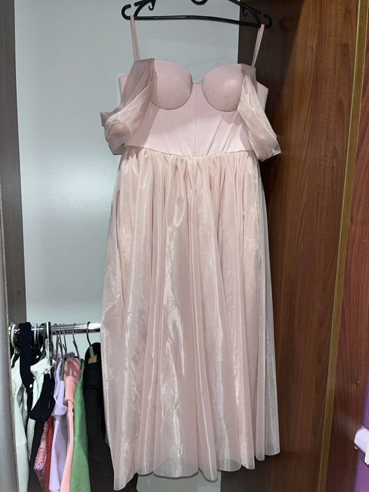 Випускна сукня