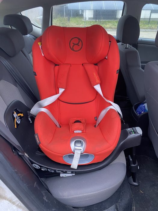 Fotelik Cybex Sirona Z2 plus baza Cybex Z