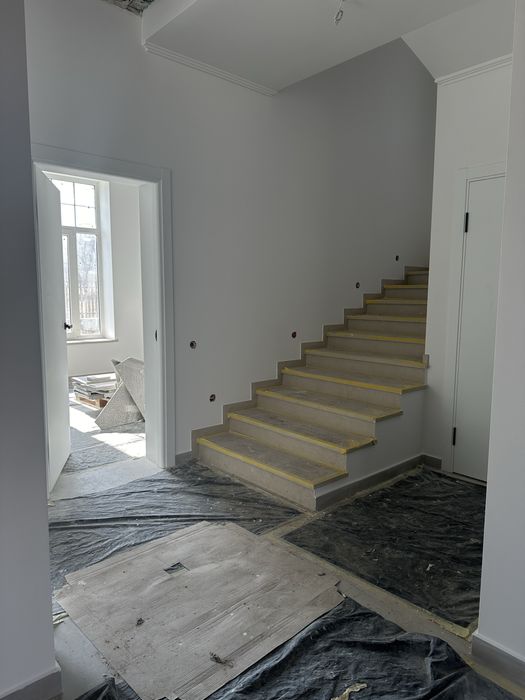 Продається  будинок біля Кварцу