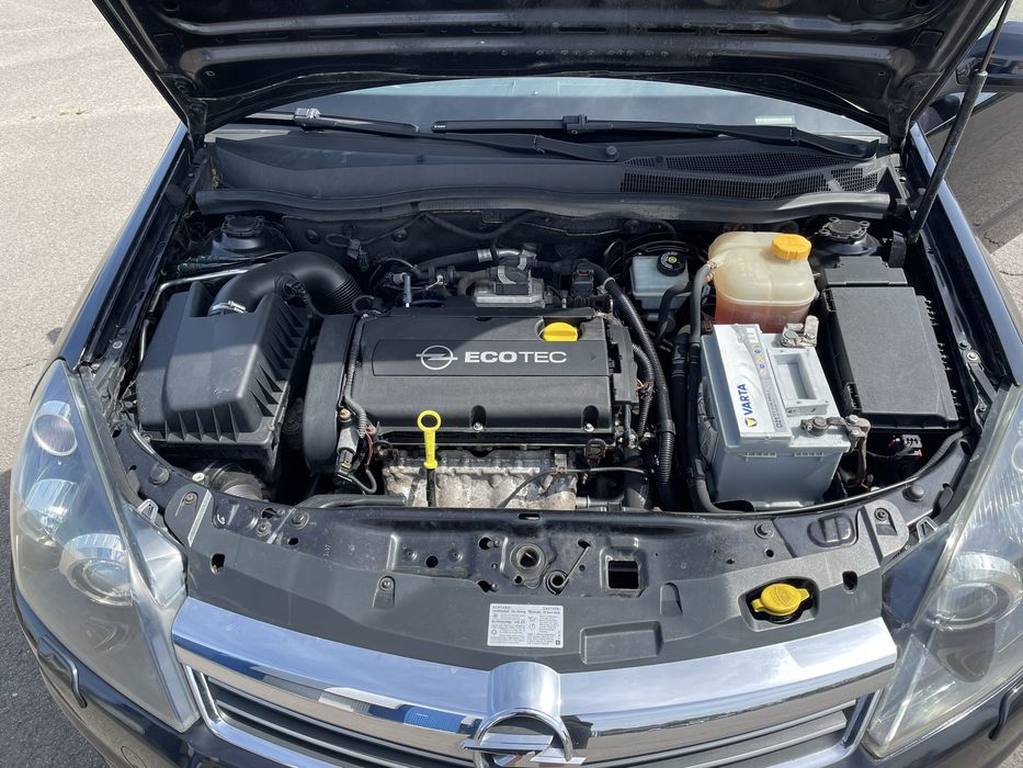 Продам Opel Astra 1.8 бензин