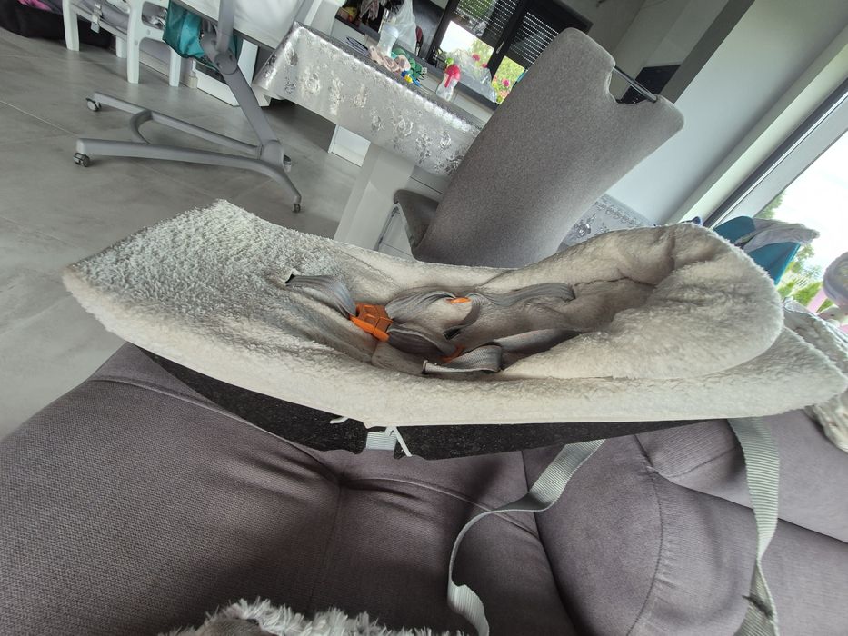 Wkładka WEBER/ Leżaczek do przyczepy rowerowej