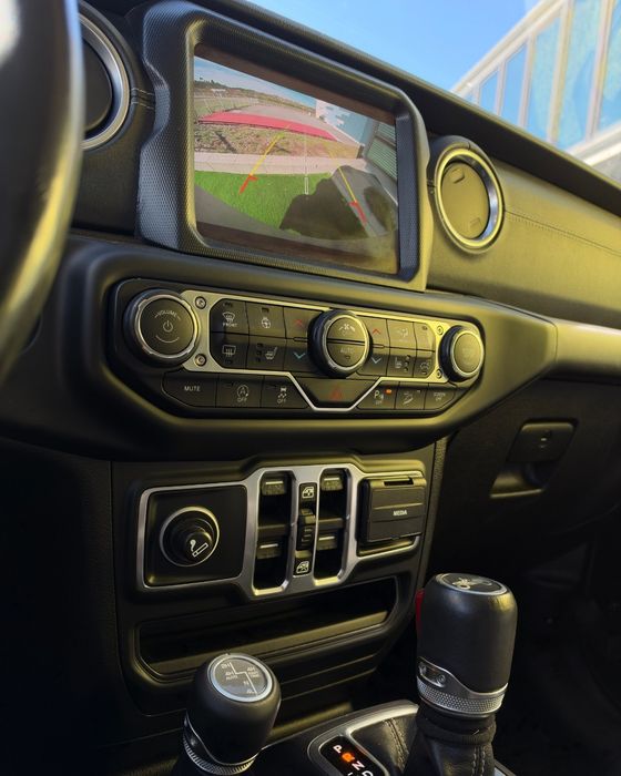 Jeep Wrangler JL