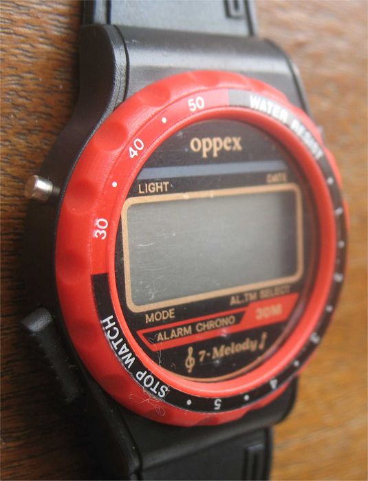 Relógio Digital Vintage - Oppex - Alarm Chrono
