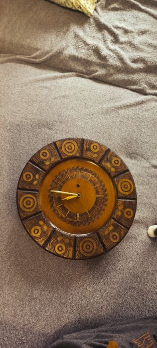 Zegar ścienny na nakręcanie vintage