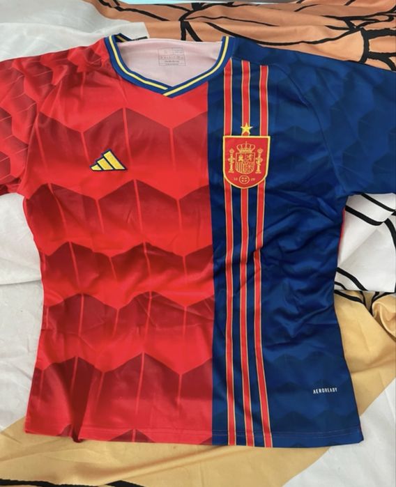 Varias camisolas futebol