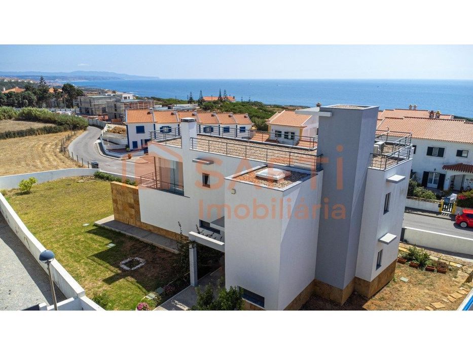 T3 Detached House in Ribamar