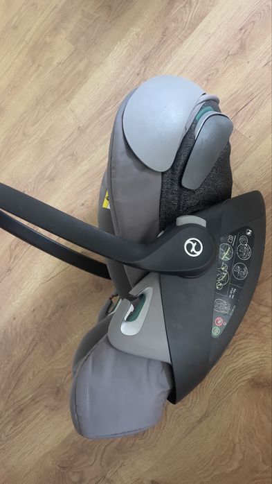 Cybex i-size Cloud z2