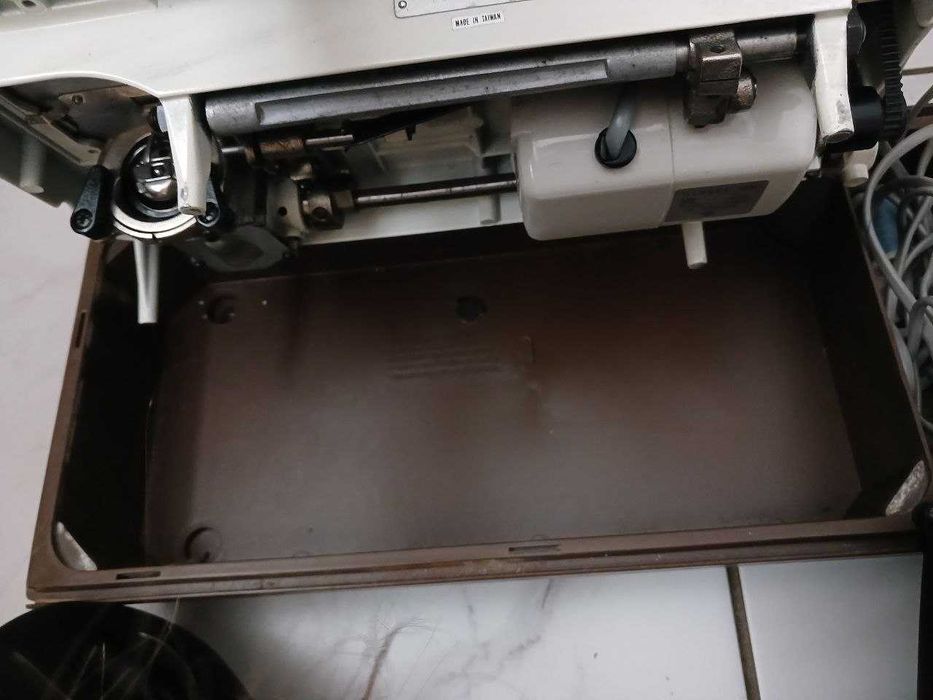 Швейна машинка електрична