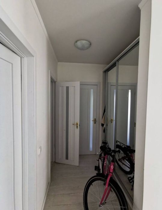 У продажі сучасний будинок з ремонтом