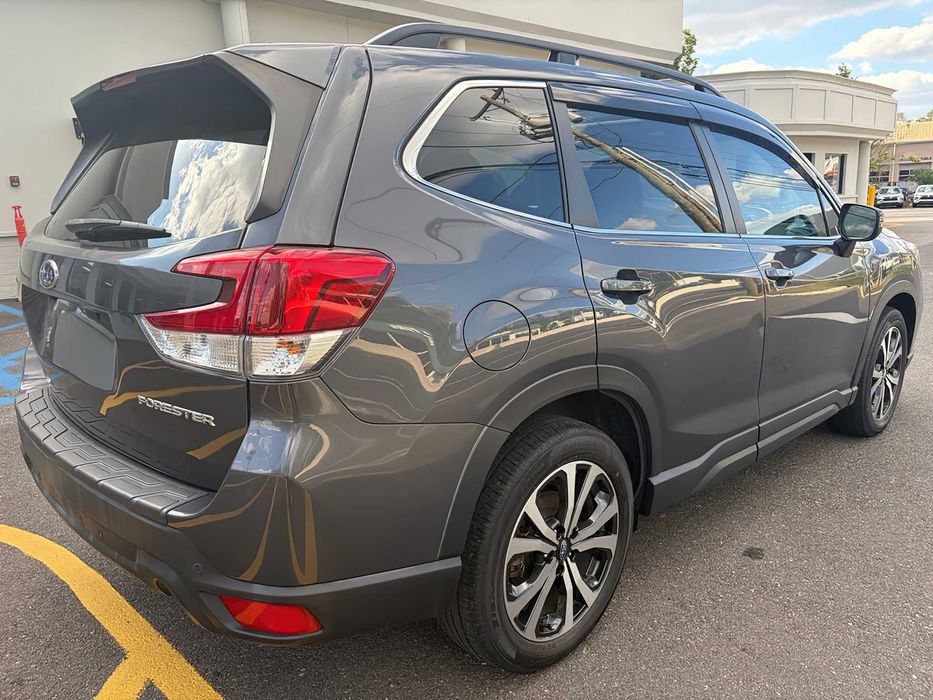 Subaru Forester Limited      2021