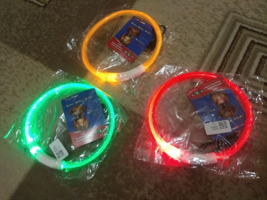 Cветяшийся ошейник для собак .