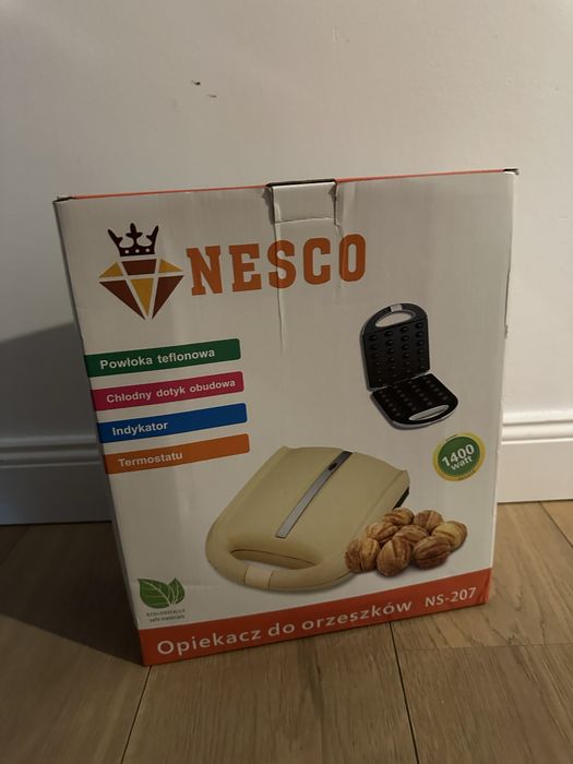 Opiekacz do ciastek „orzeszków” Nesco NS-207