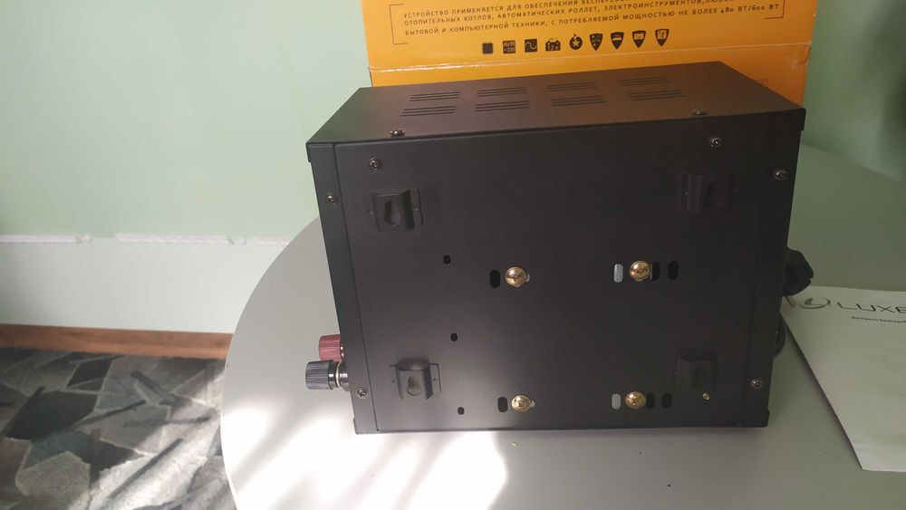 ДБЖ Luxeon UPS-800WM