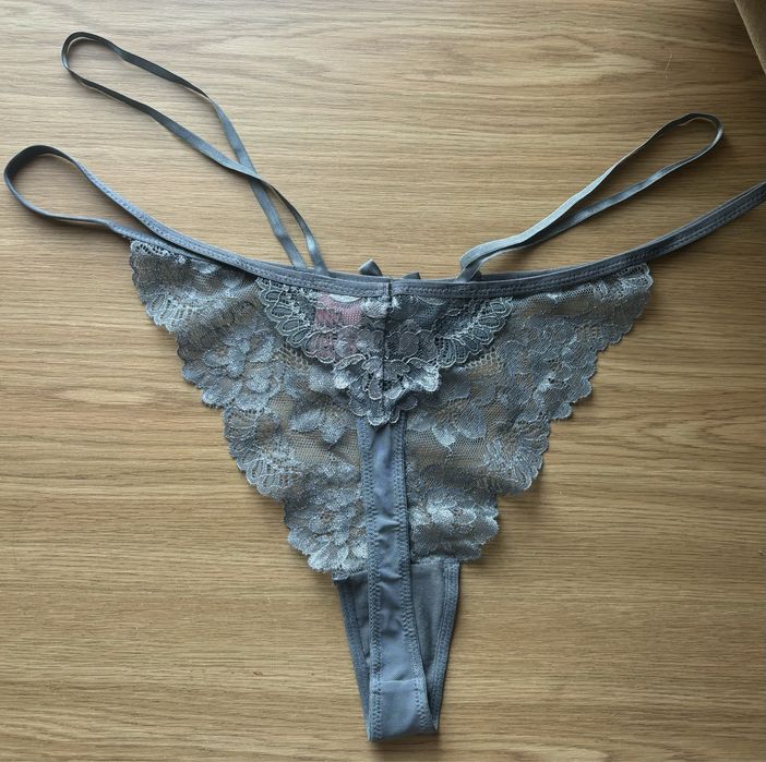 Нові стрінги 2Xl Hunkemoller сіро-блакитні з портупейками