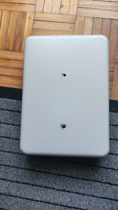 Armário metal com 40 ganchos