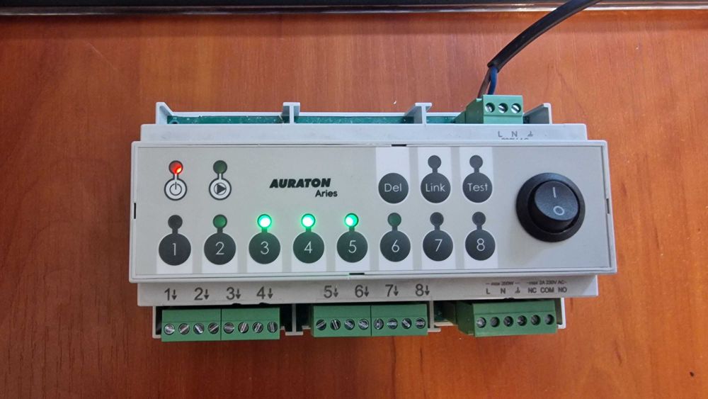 Listwa sterująca siłownikami ogrzewania podłogowego - Auraton Aries