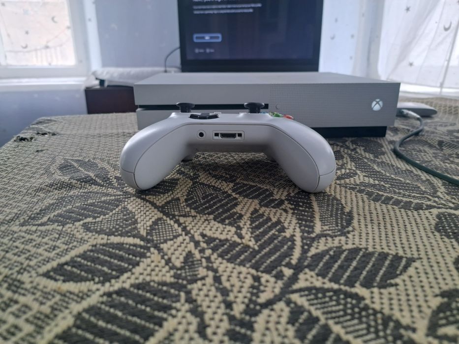 Xbox One S 500 Гб