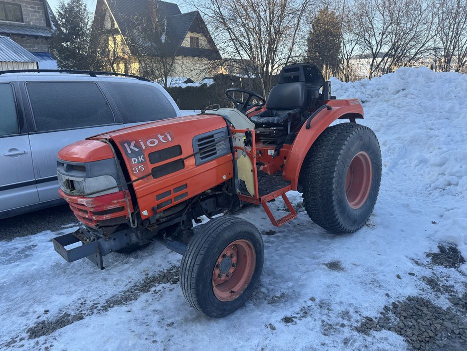 Kioti DK35
