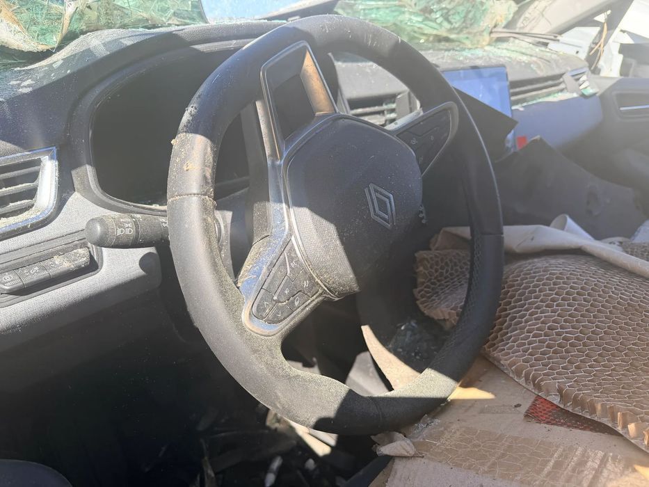RENAULT CLIO V 1.5 DCI DE 2025 EM FIM DE VIDA (CENTRO DE ABATE)