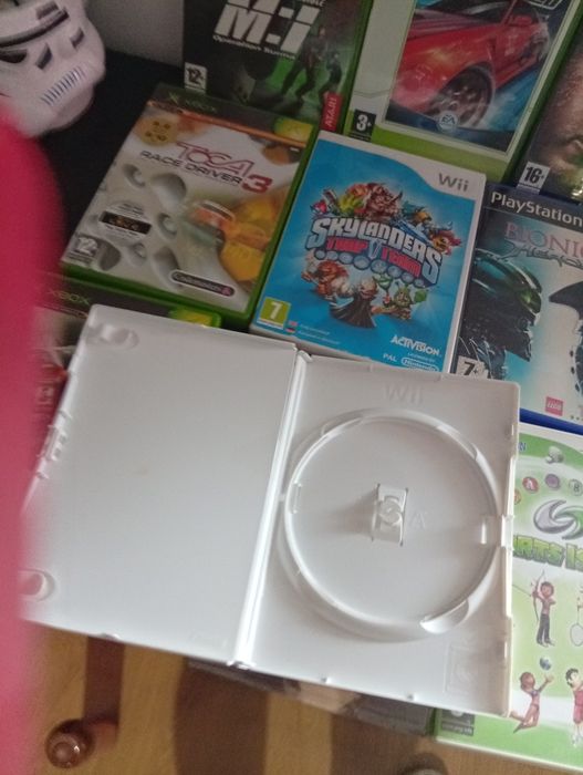 Conjunto de caixas para jogos.