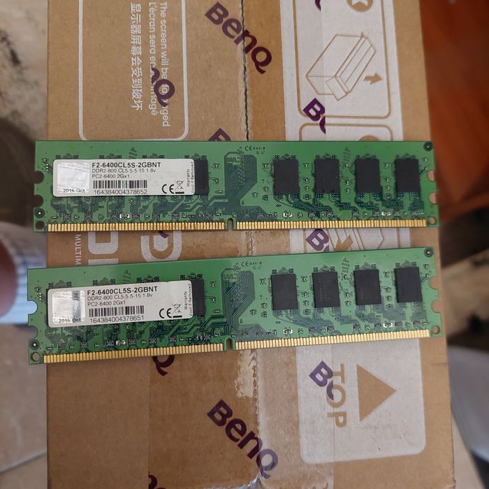 Memórias diversas Kingston 2GB DDR2 800 e outras misturadass