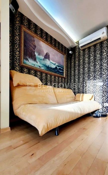 Машинобудівна 21, М Шулявська 3 кім, 90м, 165000$