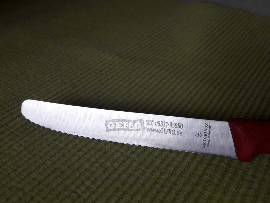 Nożyk do pomidorów i owoców Victorinox