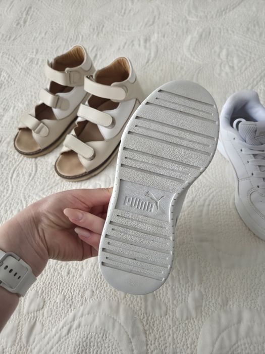 Дитячі кросівки Puma та босоніжки
