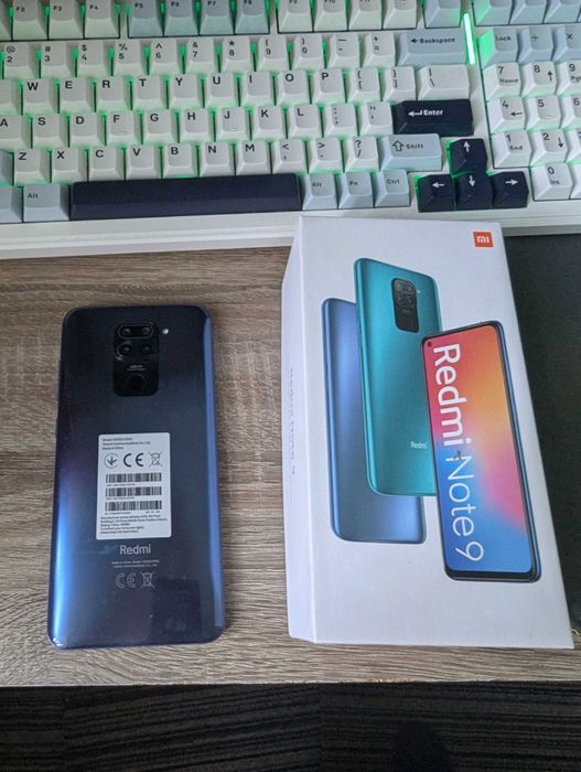 Xiaomi Redmi Note 9 у кольорі Midnight Grey 3/64