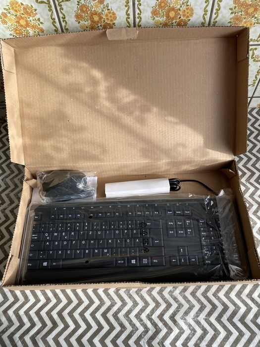 (005) Комплект FUJITSU клавіатури і мишки.