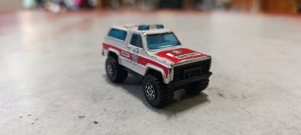 Matchbox 4X4 Chevy Blazer Sheriff Loose.  1983 rok.