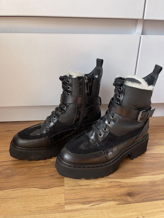 Продам зимние кожаные ботинки VITTO ROSSI