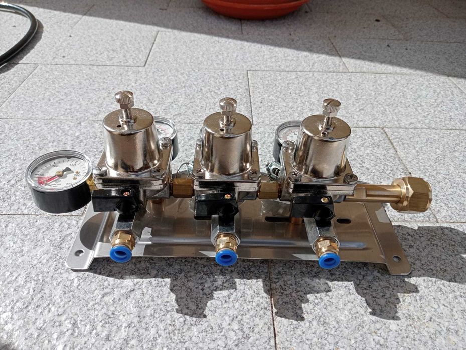 Manómetro triplo para maquinas de cerveja