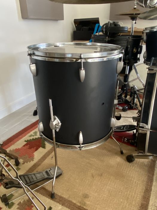 Bateria acustica kit Bombo 22” Tom 13” e 16”