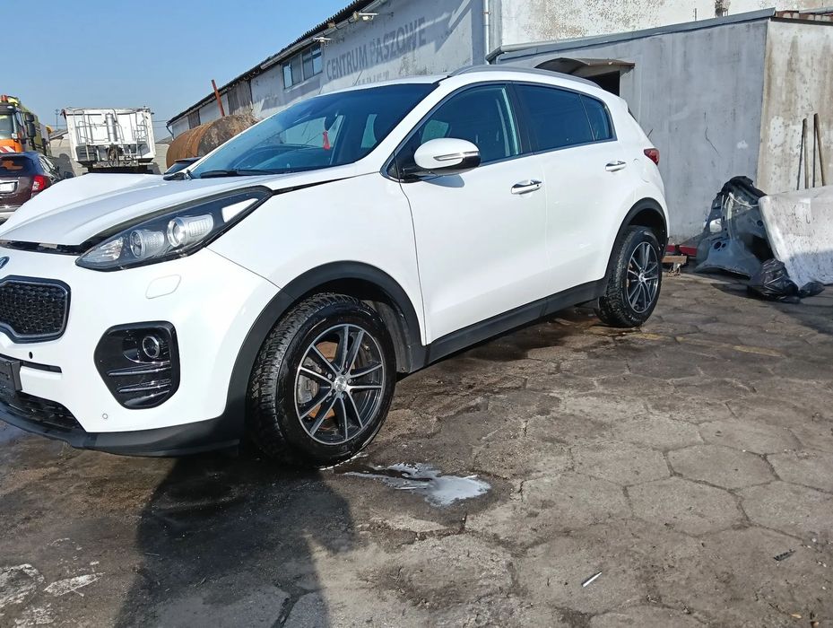 Kia Sportage Niski przebieg, JBL, kamera klimatronic OKAZJA