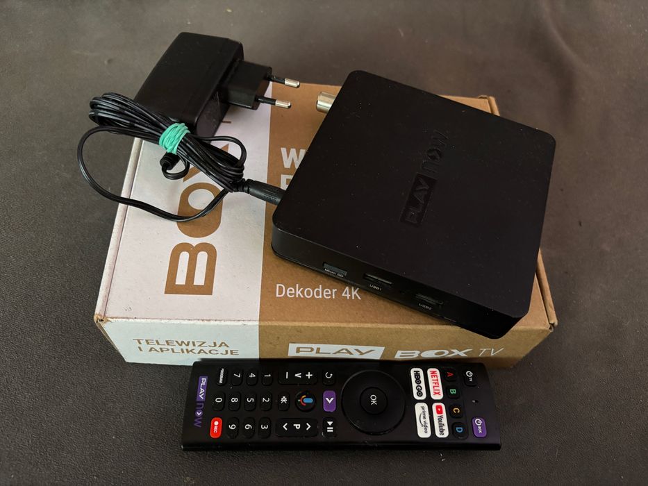 Play Now Android TV Box 3 (2GB) Android 12 + TV z Polski i całego świata + DVBT2