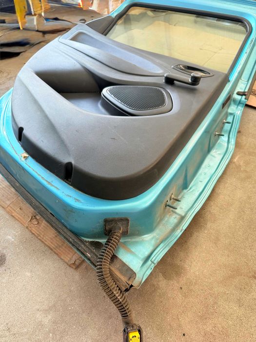 PORTA TRAS ESQUERDA RENAULT ZOE