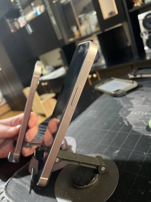 Продам IPhone 12  - 2 шт по отдельности тоже  можна
