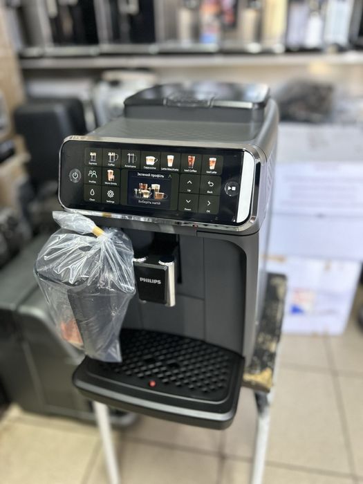 Кавомашина Philips Series 5500