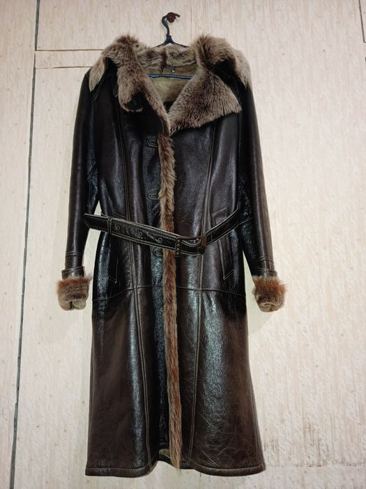 Продам жіночу дублянку,46-48 р.
